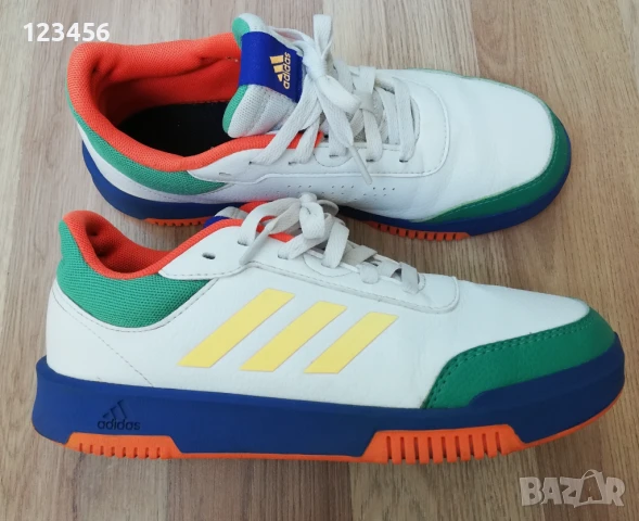 Маратонки на Adidas ном.38 →
		Обява 51004279