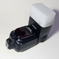 Nikon D5600 , светкавица и обектив, снимка 3 - Фотоапарати - 45708339