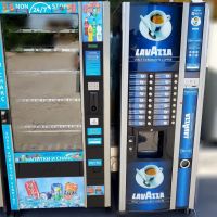 Вендинг кафе автомат / Вендинг автомат за пакетирани стоки/ хладилен автомат, снимка 13 - Вендинг машини - 45316088
