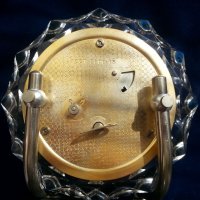 Часовник " МАЯК ", настолен, механичен в кристален корпус, работи ок. 1 седмица с едно навиване..., снимка 4 - Други ценни предмети - 45079979