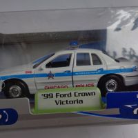 1:34? WELLY Ford Crown Victoria POLICE КОЛИЧКА МОДЕЛ , снимка 5 - Колекции - 45525764
