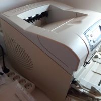 Продавам лазарен принтер Hp LaserJet 4300dtn, снимка 1 - Принтери, копири, скенери - 45171046