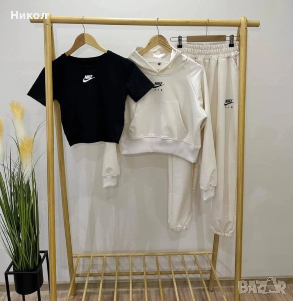 Дамски спортен екип от три части , снимка 1