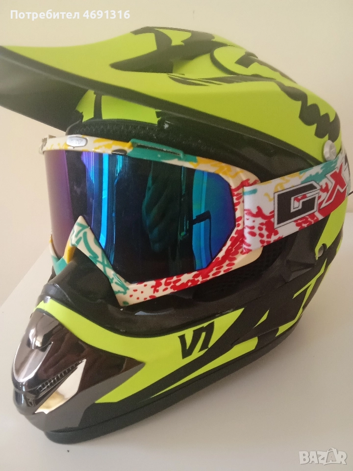 Мото каска и очила , снимка 1
