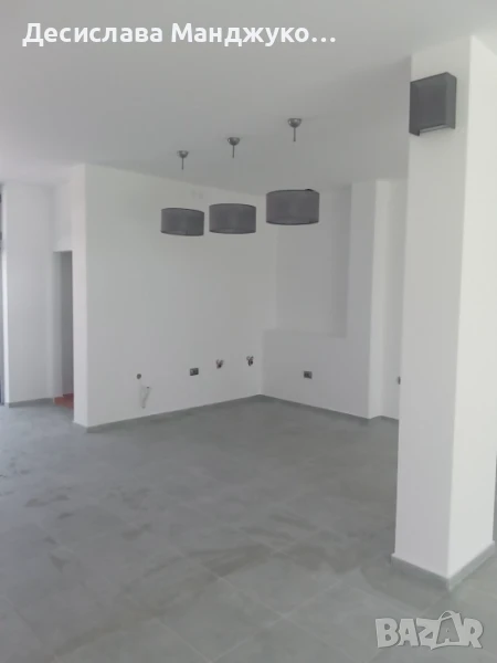 Продавам помещение, снимка 1