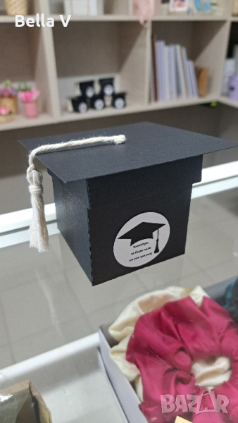 Кутия Абсолвентска шапка подаръци за гости бал, снимка 1