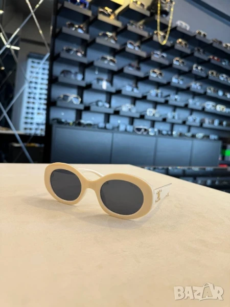 очила с черен обикновен калъф и ув защита celine , снимка 1