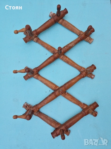 Стара дървена закачалка, разтегателна , снимка 1