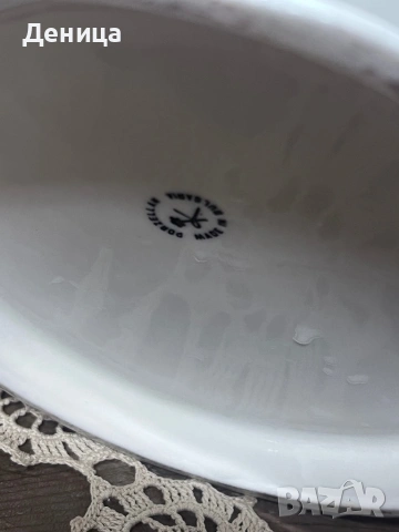 Изглежда добре и върху грубата дървена повърхност и върху красива покривка🥰  Български на Китка♥️  , снимка 14 - Кутии за храна - 53422337