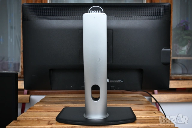 Монитор Dell P2412H, снимка 2 - Монитори - 53505764