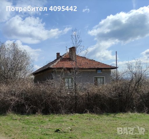 Продава къща гр. Златица област София., снимка 4 - Къщи - 45700269