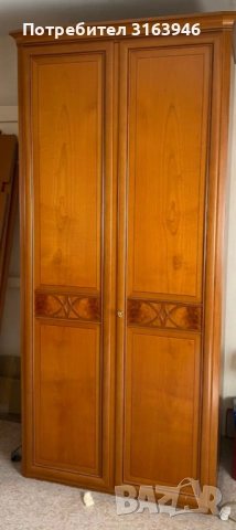 Класически двукрил гардероб от дърво с декоративна инкрустация, снимка 3 - Гардероби - 51717334