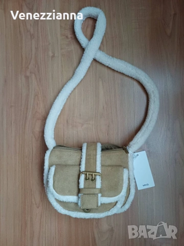 MANGO НОВА Малка чанта от велур, снимка 2 - Чанти - 53052278