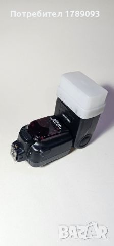 Nikon D5600 , светкавица и обектив, снимка 3 - Фотоапарати - 45708339