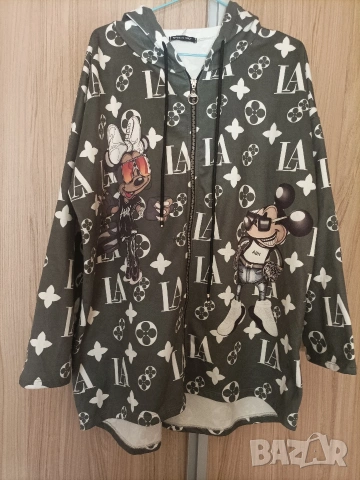 Асиметричен суитшърт с качулка Мики Маус и Мини Маус