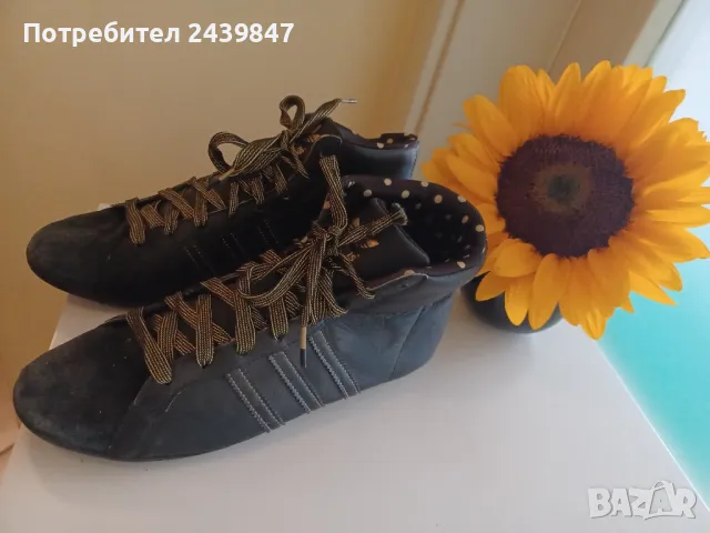 Боти Adidas, снимка 2 - Дамски боти - 47852651