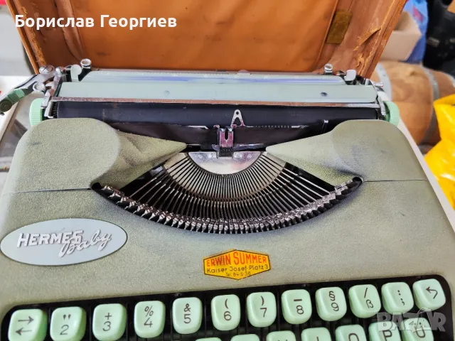 Пишеща машина Hermes Baby 1958 г, снимка 4 - Антикварни и старинни предмети - 48675766