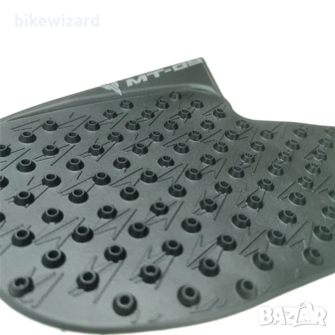 Подложка за резервоар за Yamaha MT09 FZ09 2014-2020 НОВИ, снимка 2 - Аксесоари и консумативи - 50824410