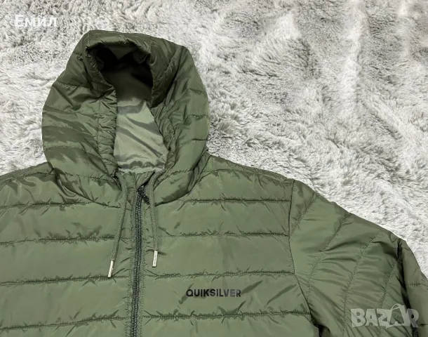 Олекотено яке Quiksilver Doudoune Lightweight Jacket, Размер М, снимка 3 - Якета - 47792790