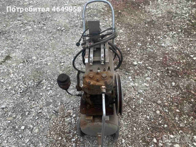 Продавам компресор за въздух 60л без ел мотор , снимка 5 - Други машини и части - 52444996