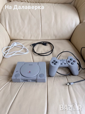 PlayStation 1 Mini + 1 джойстик – Перфектно състояние с вградени игри