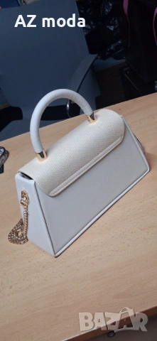 Стилна дамска чанта, снимка 4 - Чанти - 53853214