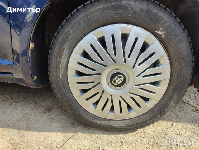 Тойота Ярис 2002 1.3 Бензин 90 к.с. , снимка 10 - Автомобили и джипове - 53758697