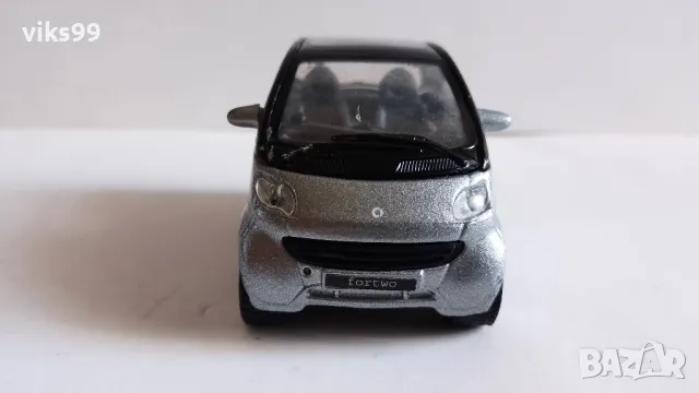 Maisto Smart Fortwo Coupe - Мащаб 1:33, снимка 7 - Колекции - 49439616