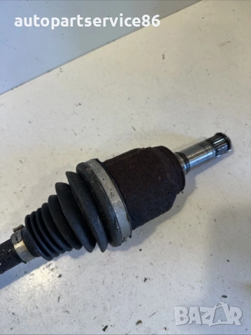 предна лява полуоска за Fiat 500L, 1.3 Multijet, 2013 г. Каталожен номер: 51885862, снимка 3 - Части - 53152735