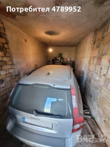 Продава се вторият етаж от къща в гр. Омуртаг на ул. „Панайот Хитов“ 6, с РЗП 250 кв.м. до центъра, снимка 3 - Етаж от къща - 54118481