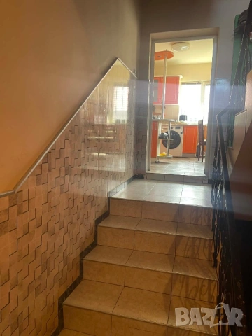 Къща на 2-етажа в кв. Кулата , снимка 13 - Къщи - 54006496