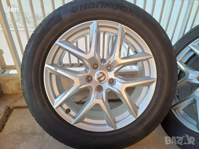 Страхотни 18-ки джанти с летни гуми за Volvo XC60, снимка 4 - Гуми и джанти - 53597053