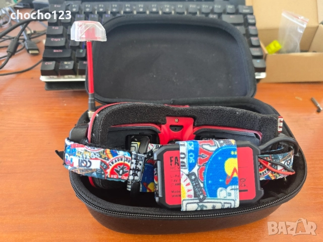 Оригинални FPV очила Fatshark Attitude V4 limited edition, снимка 3 - Дронове и аксесоари - 52245916