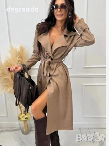 Дамски бежов тренчкот с колан 