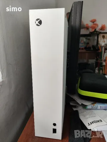 Xbox Series S Ползван няколко месеца., снимка 3 - Xbox конзоли - 46990262