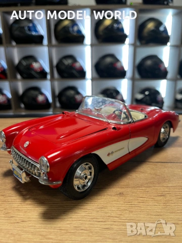 Метална колекционерски модел BBURAGO CHEVROLET CORVETTE 1957 1:18