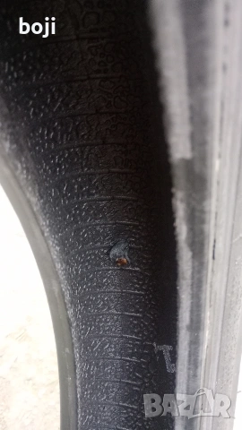 Гума Пирели 100/80/16, снимка 2 - Гуми и джанти - 54208890