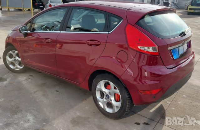 Ford Fiesta Titanium, снимка 2 - Автомобили и джипове - 45080043