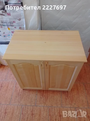 Шкаф -МАСИВ. С размери 83/85/50 см. Наличен!, снимка 4 - Шкафове - 50711599