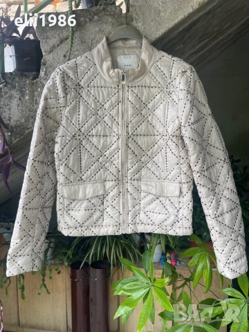 Преходно яке Pinko