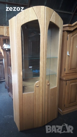 Витрина с огледало №68