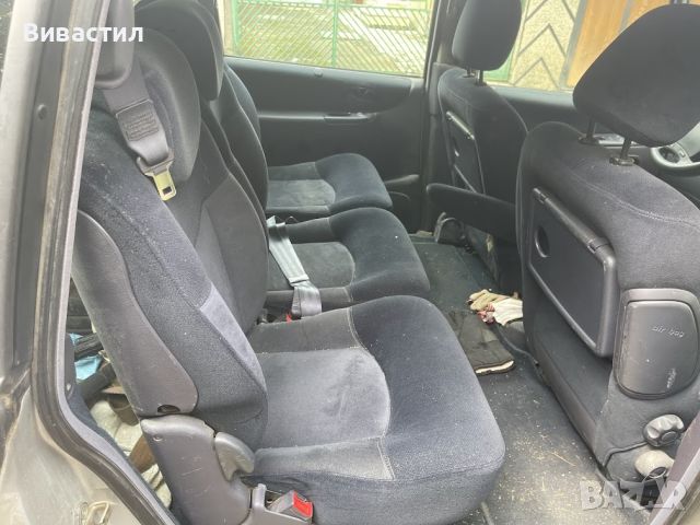 Рено Еспейс 2002г Renault Espace 2,2DCI 120кс колата работи с изрядни документи е всичко платено, снимка 8 - Автомобили и джипове - 46447831