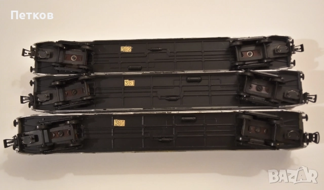 Пътнически вагони Piko мащаб H0, снимка 3 - Колекции - 52922738