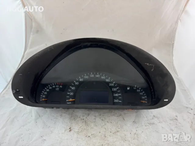 Табло Километраж за Mercedes C220 CDI, W203, 87001411b, A 203 540 35 11, 2035403511, снимка 1 - Части - 48738670