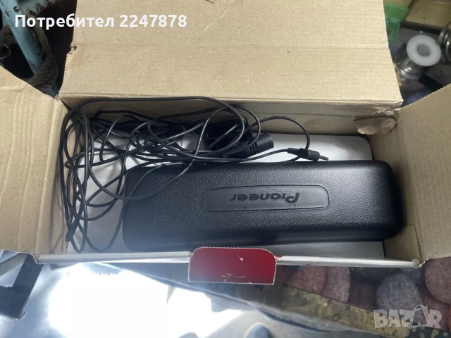 Адапторна рамка и CD player Pioneer за Mercedes W203 преди фейс, снимка 3 - Аксесоари и консумативи - 53304909