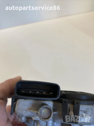 Мотор за предна чистачка за KIA Sportage 2.7 (2007), снимка 3 - Части - 53439500