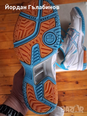 Чисто нови дамски маратонки Асикс 39номер , снимка 5 - Маратонки - 53683555