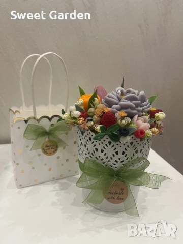 Аранжировки от ароматни сапунени цветя, снимка 7 - Подаръци за жени - 52627868