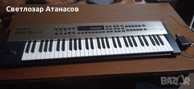 Синтезатор Roland RS5