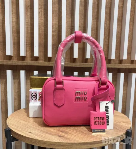чанти miu miu 22х16см, снимка 3 - Чанти - 50406255